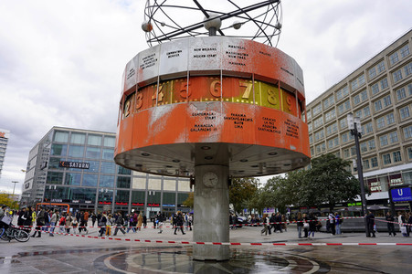 Klimaprotest am Alexanderplatz in Berlin