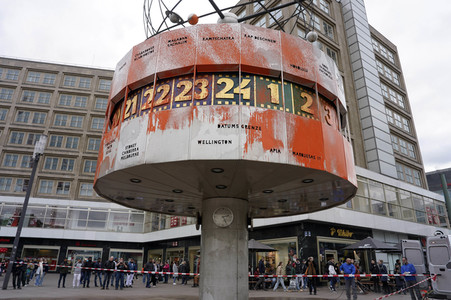 Klimaprotest am Alexanderplatz in Berlin