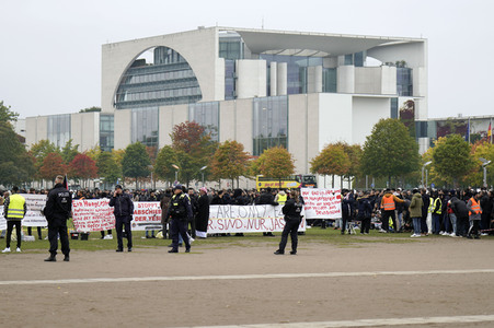 Demonstration von Jesiden in Berlin