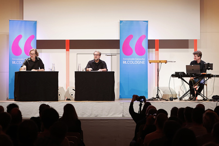 Sven Stricker und Bjarne Mädel auf der lit.Cologne 2023 in Köln