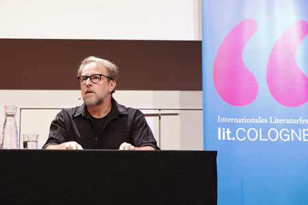 Sven Stricker und Bjarne Mädel auf der lit.Cologne 2023 in Köln