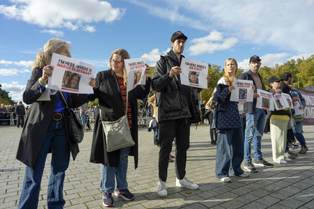 Kundgebung gegen Antisemitismus und für Solidarität mit Israel in Berlin