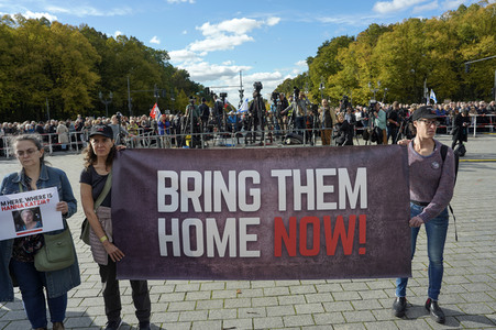 Kundgebung gegen Antisemitismus und für Solidarität mit Israel in Berlin