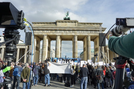 Kundgebung gegen Antisemitismus und für Solidarität mit Israel in Berlin