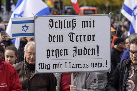Kundgebung gegen Antisemitismus und für Solidarität mit Israel in Berlin