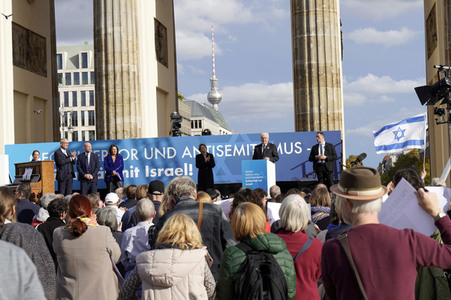 Kundgebung gegen Antisemitismus und für Solidarität mit Israel in Berlin