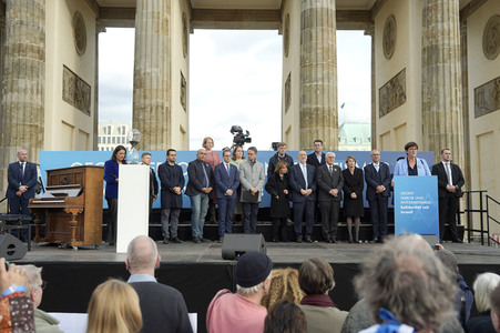Kundgebung gegen Antisemitismus und für Solidarität mit Israel in Berlin