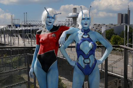 FARBKÖRPER Kalender 2024: Geek Art-Bodypainting und Transformaking