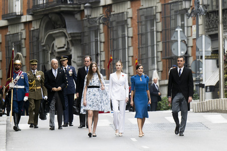Kronprinzessin Leonor schwört den Treueeid in Madrid