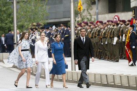 Kronprinzessin Leonor schwört den Treueeid in Madrid