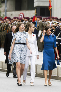 Kronprinzessin Leonor schwört den Treueeid in Madrid