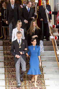 Kronprinzessin Leonor schwört den Treueeid in Madrid