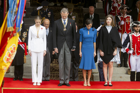 Kronprinzessin Leonor schwört den Treueeid in Madrid