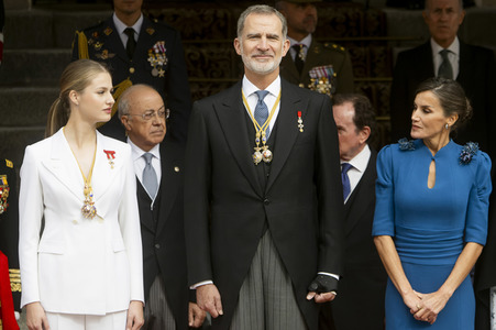 Kronprinzessin Leonor schwört den Treueeid in Madrid
