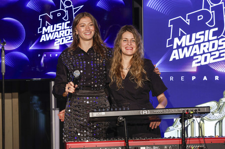 NRJ Music Award Pre-Party mit Leony in Berlin