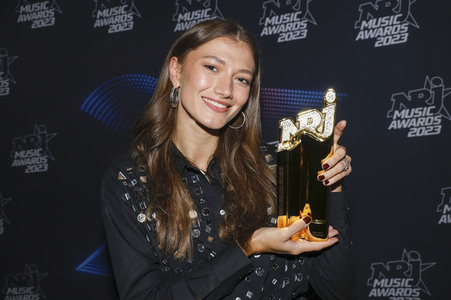 NRJ Music Award Pre-Party mit Leony in Berlin