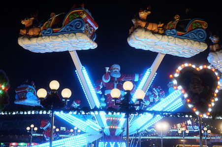 Weihnachtsmarkt 'Winterzauber' in Berlin