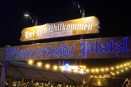 Weihnachtsmarkt 'Winterzauber' in Berlin