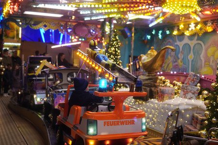 Weihnachtsmarkt 'Winterzauber' in Berlin
