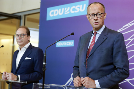 Pressestatement der CDU/CSU-Bundestagsfraktion in Berlin