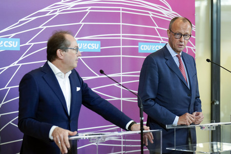 Pressestatement der CDU/CSU-Bundestagsfraktion in Berlin