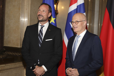 Kronprinz Haakon von Norwegen in Hamburg
