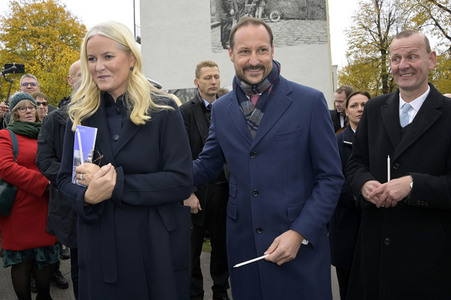Gedenkveranstaltung zum 34. Jahrestag des Mauerfalls