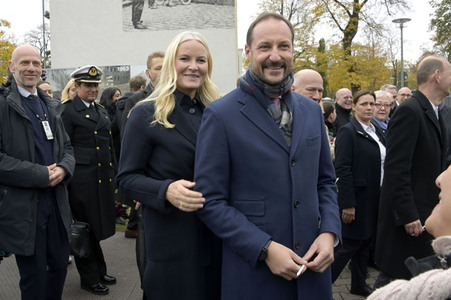 Gedenkveranstaltung zum 34. Jahrestag des Mauerfalls