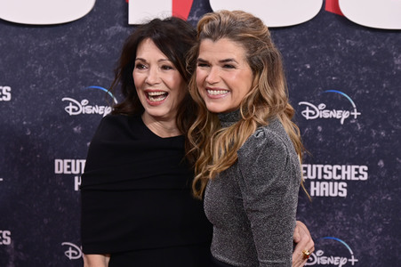 Serienpremiere 'Deutsches Haus' in Berlin