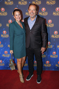 Galapremiere der Palazzo Dinnershow in Berlin