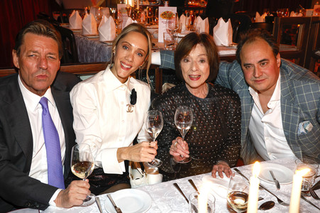 Galapremiere der Palazzo Dinnershow in Berlin