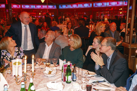 Galapremiere der Palazzo Dinnershow in Berlin