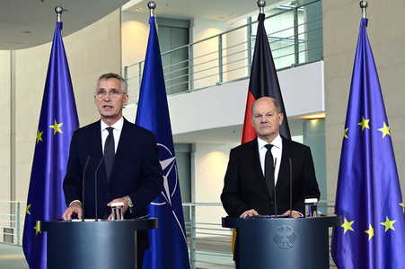 Empfang von Jens Stoltenberg im Kanzleramt in Berlin