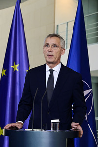 Empfang von Jens Stoltenberg im Kanzleramt in Berlin