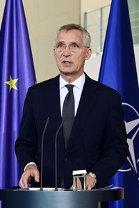 Empfang von Jens Stoltenberg im Kanzleramt in Berlin