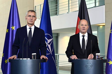 Empfang von Jens Stoltenberg im Kanzleramt in Berlin