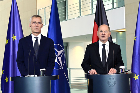 Empfang von Jens Stoltenberg im Kanzleramt in Berlin