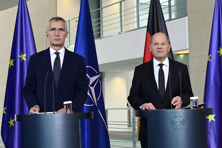 Empfang von Jens Stoltenberg im Kanzleramt in Berlin