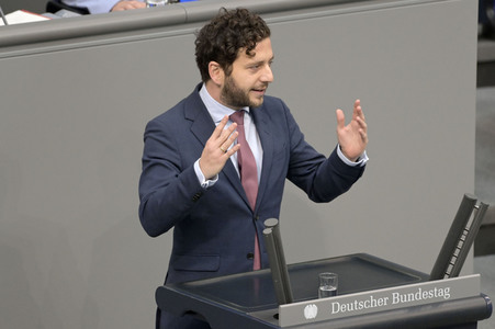 135. Sitzung des Deutschen Bundestages in Berlin