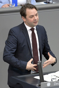 135. Sitzung des Deutschen Bundestages in Berlin