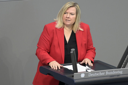 135. Sitzung des Deutschen Bundestages in Berlin