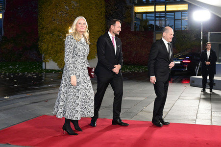 Empfang von Kronprinz Haakon von Norwegen und Kronprinzessin Mette-Marit von Norwegen im Kanzleramt in Berlin