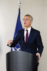 Arbeitsbesuch von NATO-Generalsekretär Jens Stoltenberg in Berlin