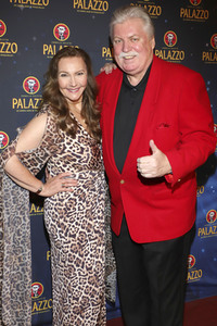 Premiere der Dinnershow 'Poletto Palazzo' in Hamburg