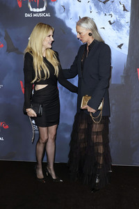 Musicalpremiere 'Tanz der Vampire' in Hamburg