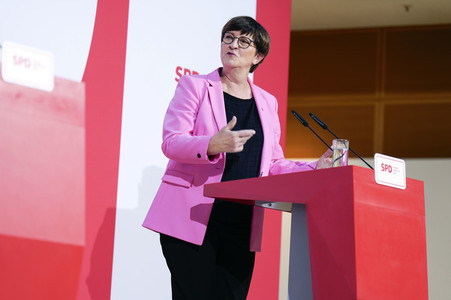 Pressekonferenz der SPD zu Beratungen aktueller Themen in Berlin