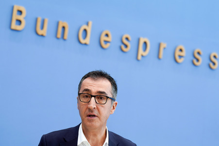 Bundespressekonferenz Bio-Strategie 2030 in Berlin