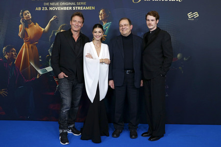 Serienpremiere 'Eine Billion Dollar' in Berlin