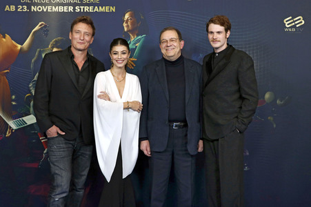 Serienpremiere 'Eine Billion Dollar' in Berlin