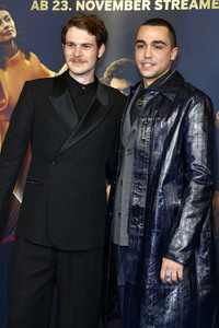 Serienpremiere 'Eine Billion Dollar' in Berlin